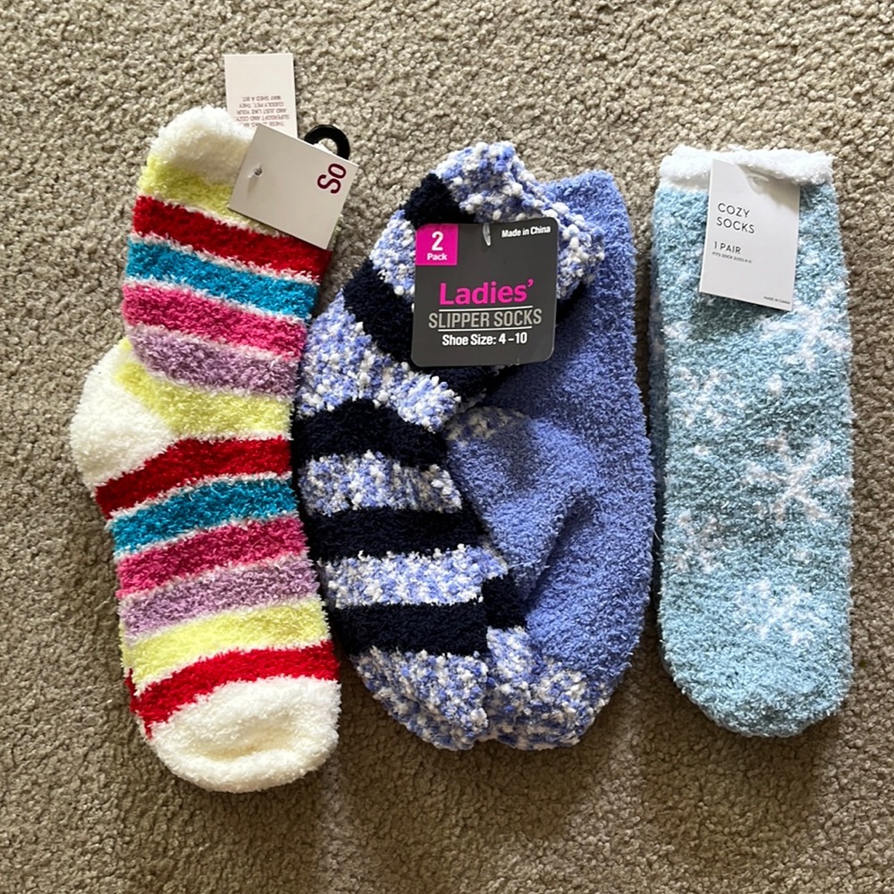4 Pair of Super Soft Cozy Socks